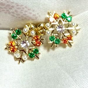 18K Gold Plated Christmas Snowflake Zirconia Stud Earrings